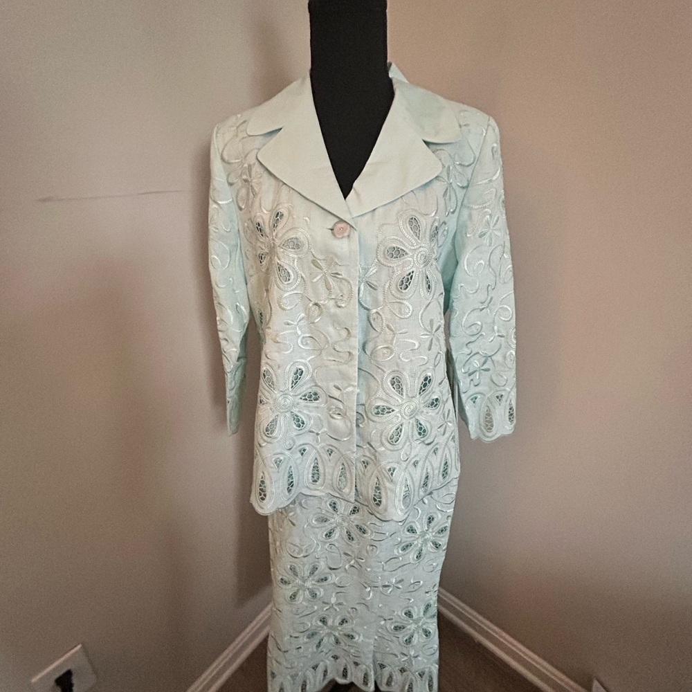 NWT JS Collections Elegant Mint Floral Embroidered Blazer and Skirt Set, Size 10